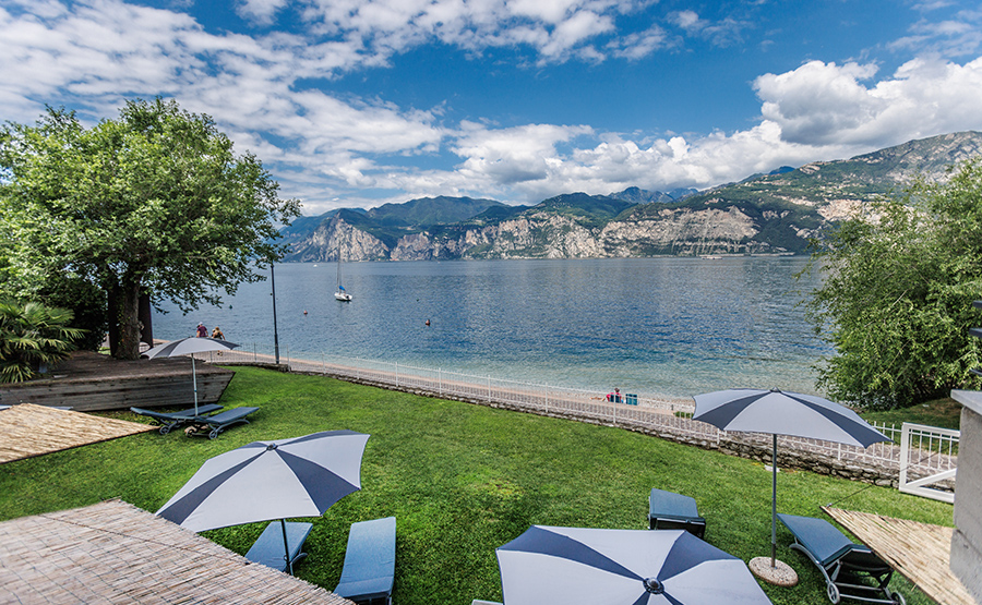 highlight Ambient view room Ambienthotel Primaluna sul Lago di Garda