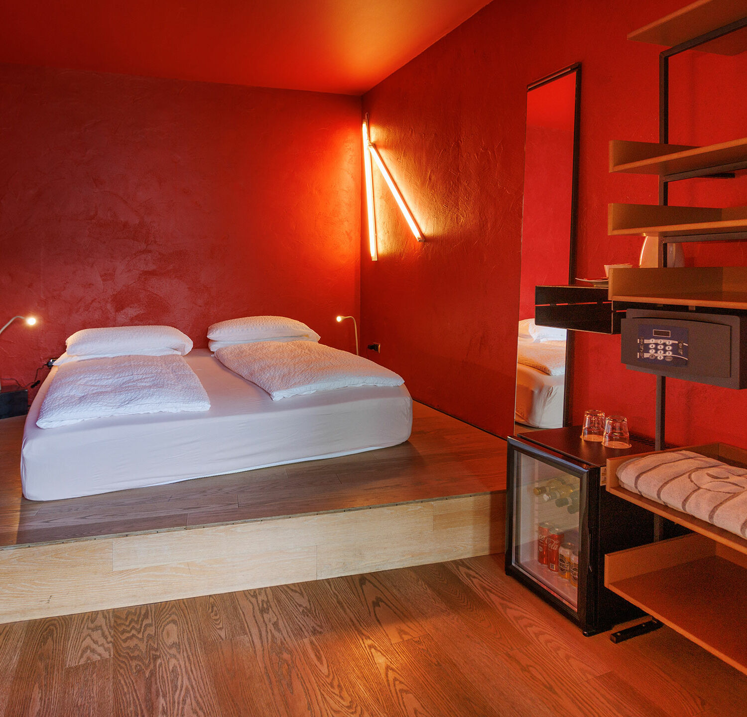 Sleep different-Ideal for spicy nights-La Rossa